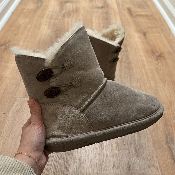 BEARPAW | Woman's Rosaline Mushroom Boots - Picture 3 of 10